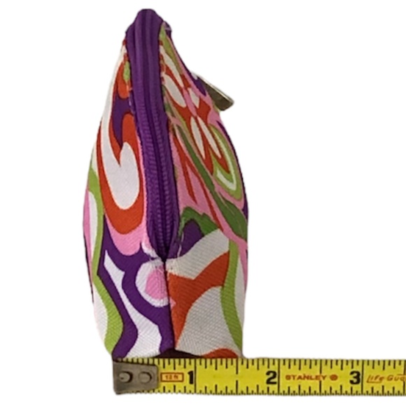 $10 or 2/$15 Clinique Set of 2 Retro Patterned Cosmetic Cases - Picture 6 of 9